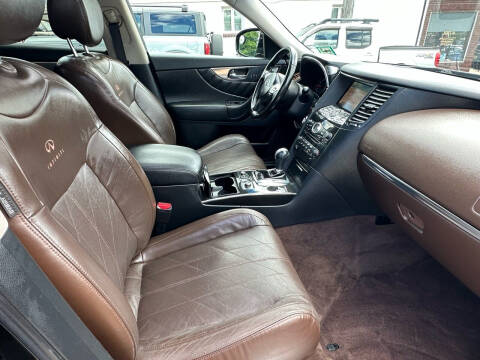 2011 Infiniti FX35