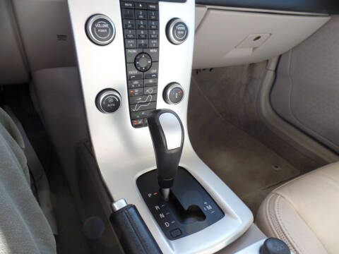 2013 Volvo C70 T5 Platinum