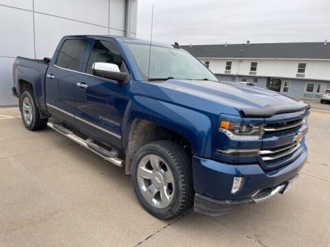 2017 Chevrolet Silverado 1500 for sale at Midway Auto Outlet in Kearney NE