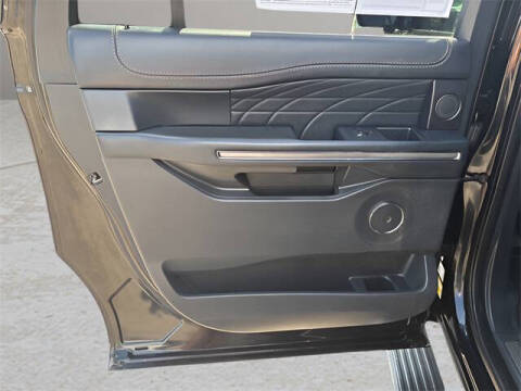 2022 Ford Expedition MAX Platinum