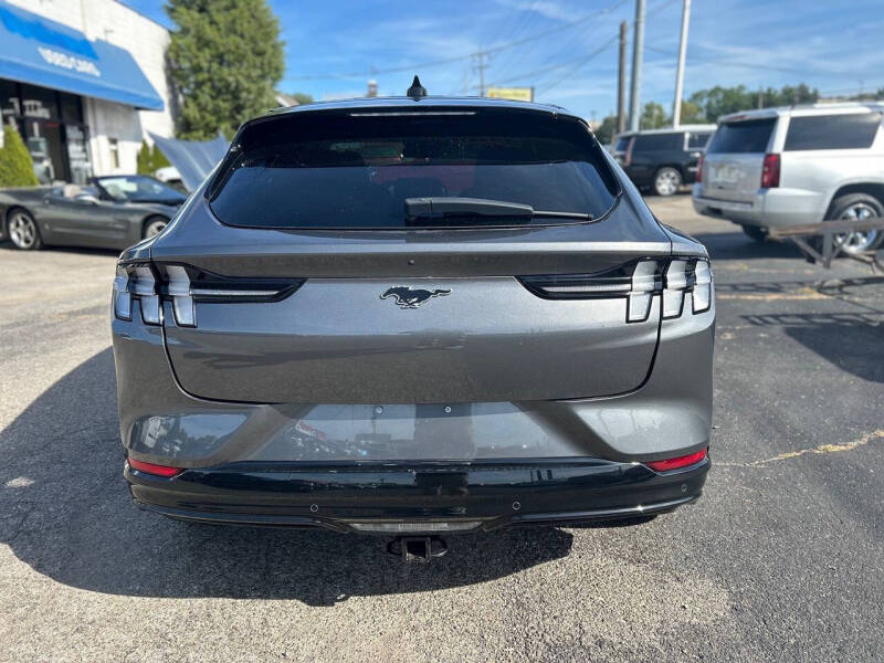 2021 Ford Mustang Mach-E Premium