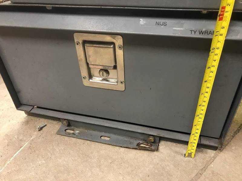 2013 LADDER RACK/SHELVING ADRIAN