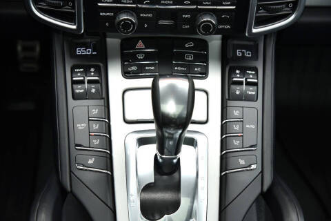 2016 Porsche Cayenne GTS