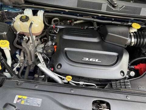 2017 Chrysler Pacifica Touring-L