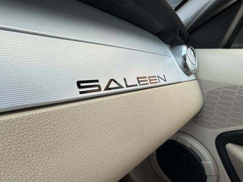 2005 Ford Mustang GT Deluxe