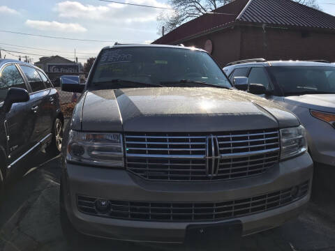 2007 Lincoln Navigator for sale at Chambers Auto Sales LLC in Trenton NJ