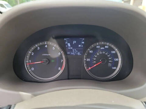 2012 Hyundai Accent GLS