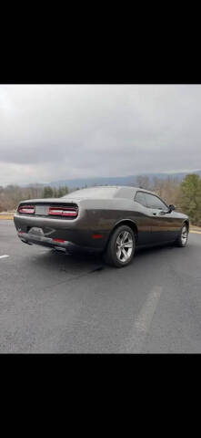 2015 Dodge Challenger SXT