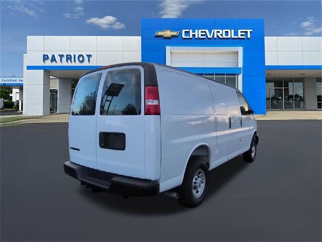 2025 Chevrolet Express 2500