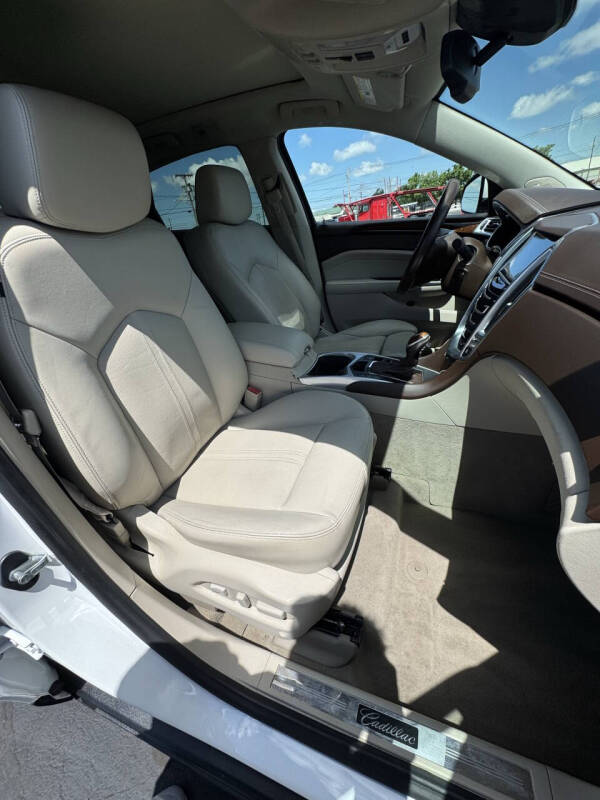 Image 10 of 2013 Cadillac SRX Premium Collection