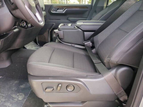 2026 GMC Sierra 1500 Elevation Standard