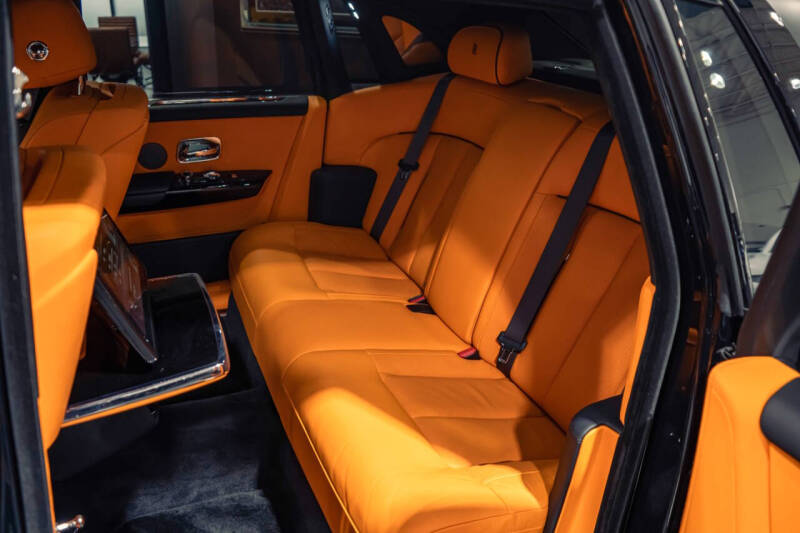 2022 Rolls-Royce Phantom