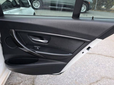 2018 BMW 3 Series 320i