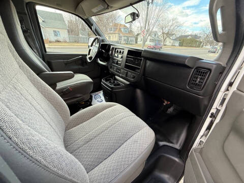 2016 Chevrolet Express 2500