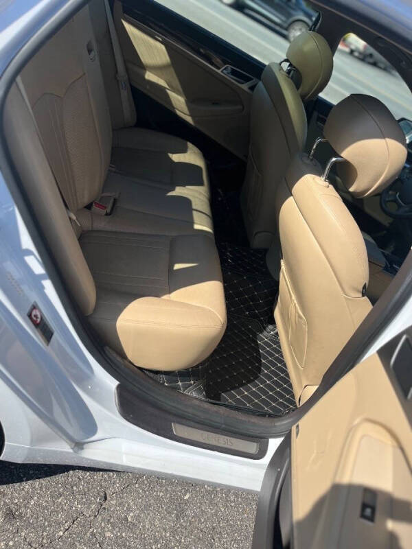 2016 Hyundai Genesis 3.8L