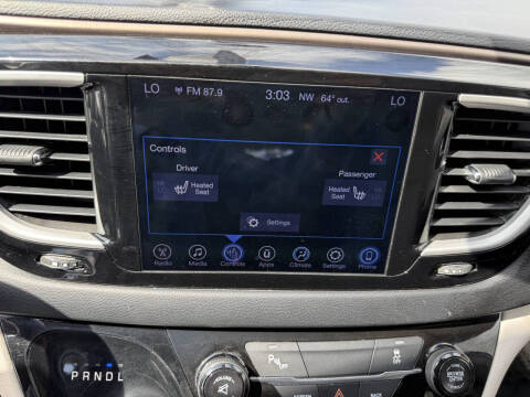 2017 Chrysler Pacifica Touring-L