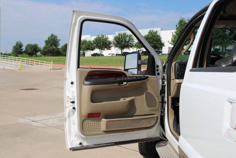 2005 Ford Excursion Eddie Bauer