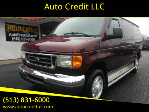 2006 Ford E-Series Wagon for sale at Auto Credit LLC in Milford OH