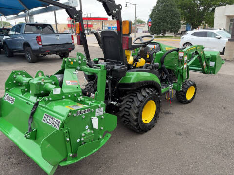 2024 John Deere 3520 MFWD
