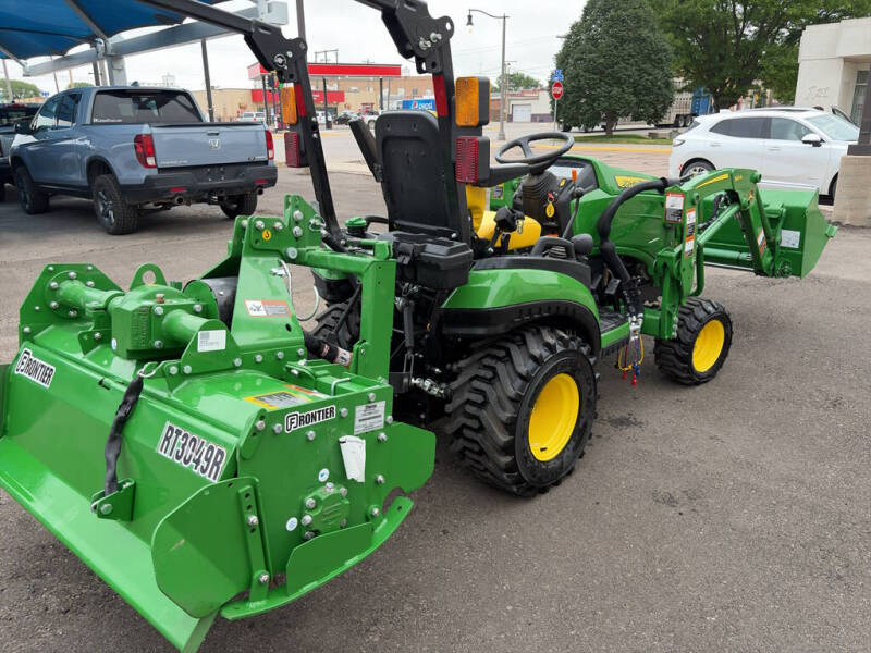 2024 John Deere 3520 MFWD