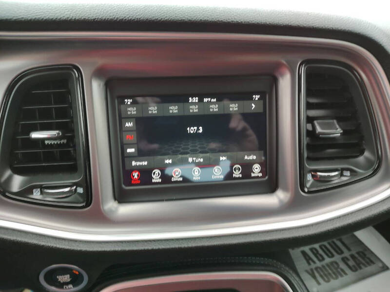 2021 Dodge Challenger SXT