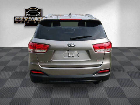 2018 Kia Sorento LX