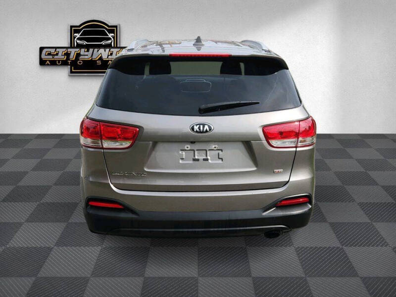 2018 Kia Sorento LX