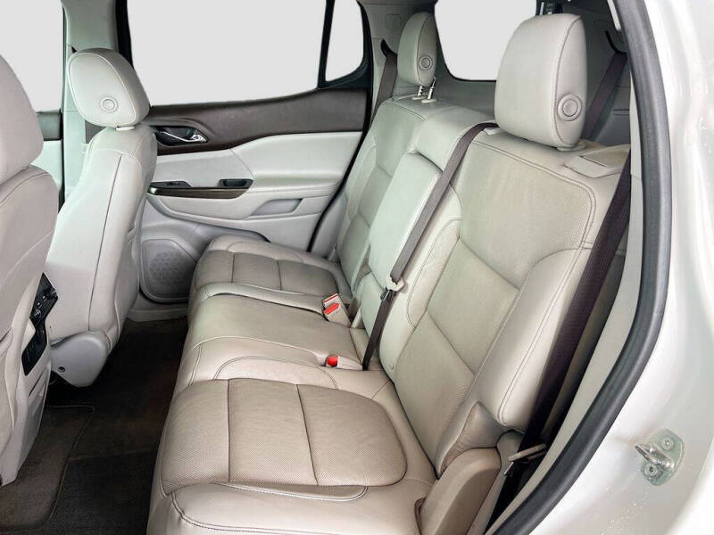 2017 GMC Acadia SLT-1