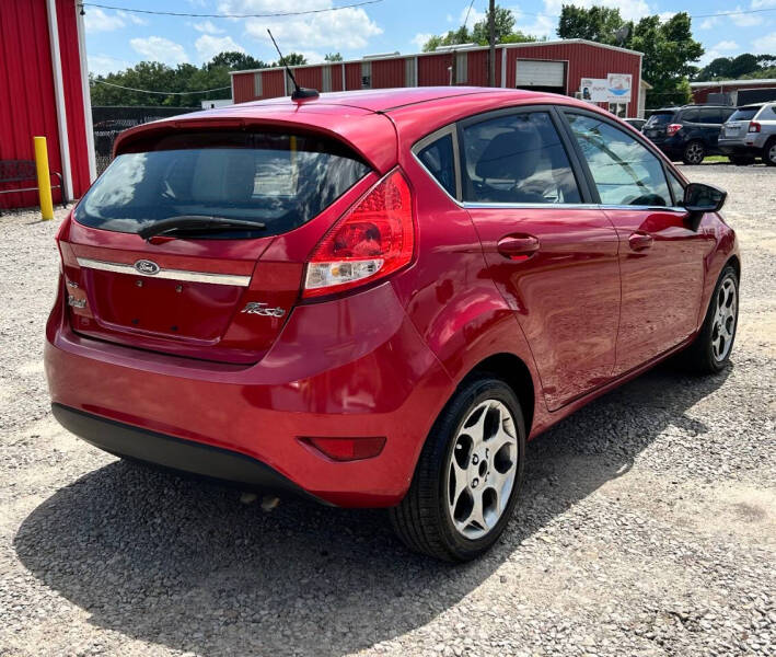 2011 Ford Fiesta SES