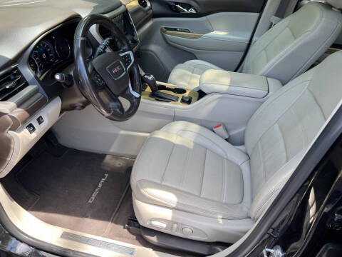 2017 GMC Acadia Denali
