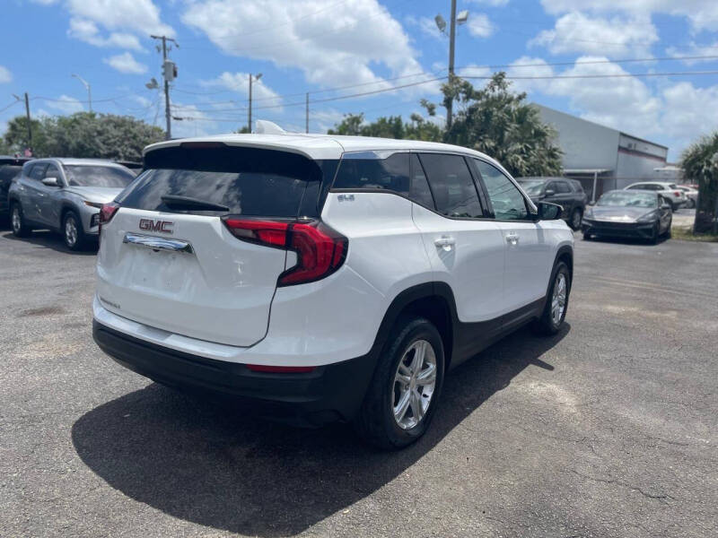 2020 GMC Terrain SLE