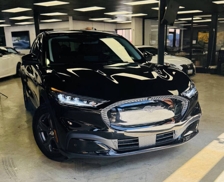 2023 Ford Mustang Mach-E Select