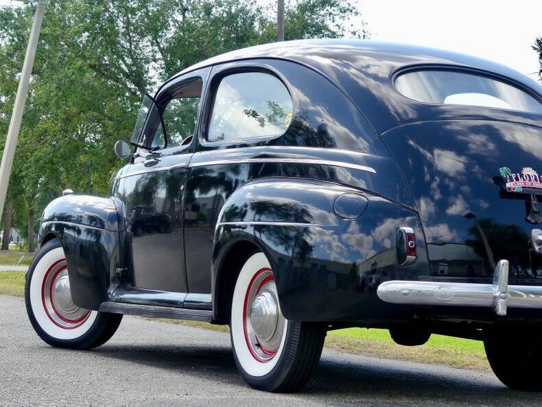 1941 Ford Deluxe