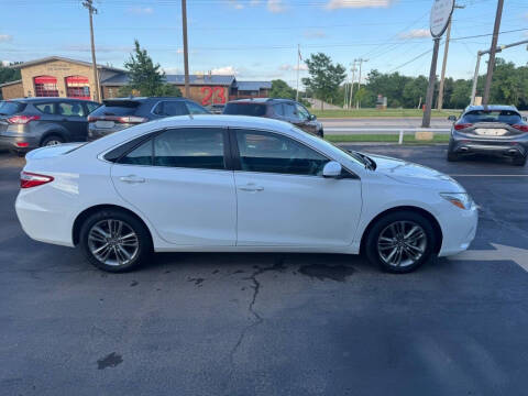 2017 Toyota Camry SE