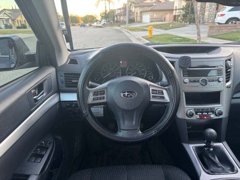 2012 Subaru Legacy 2.5i photo 15