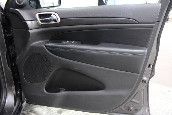 2017 Jeep Grand Cherokee Laredo