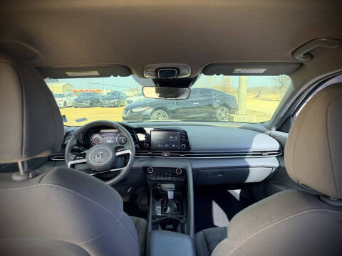 2022 Hyundai Elantra