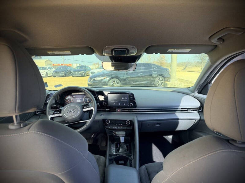 2022 Hyundai Elantra