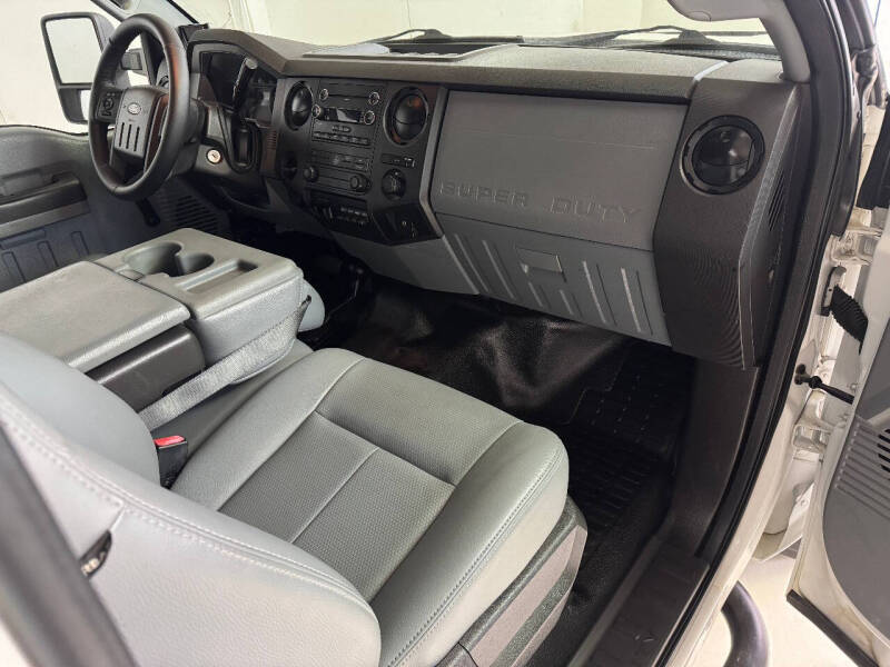 2011 Ford F-350 Super Duty XL