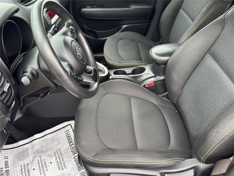 2015 Kia Soul +