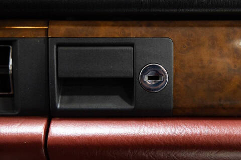 1988 Mercedes-Benz 560-Class 560 SEL