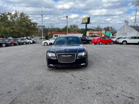2017 Chrysler 300