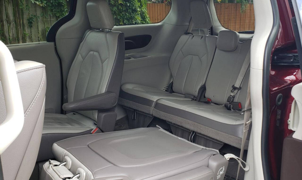 2017 Chrysler Pacifica  - $16,870