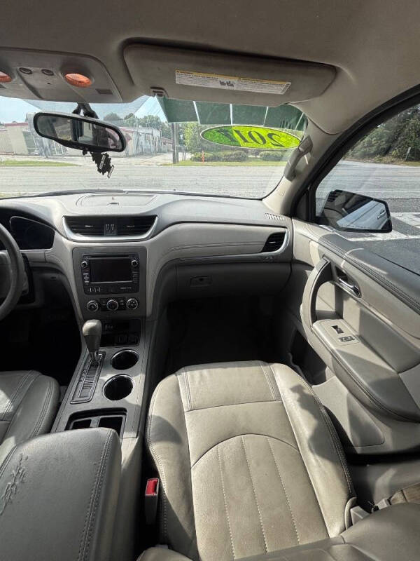 2017 Chevrolet Traverse LS