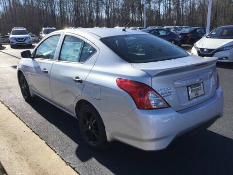 2019 Nissan Versa S Plus