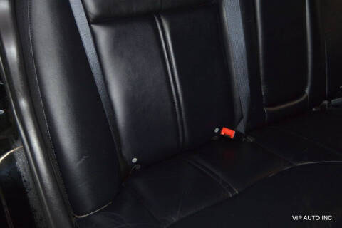 2005 Lincoln Town Car Signature Limited