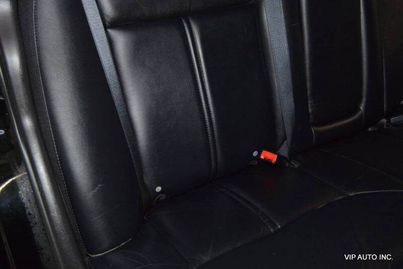 2005 Lincoln Town Car Signature Limited