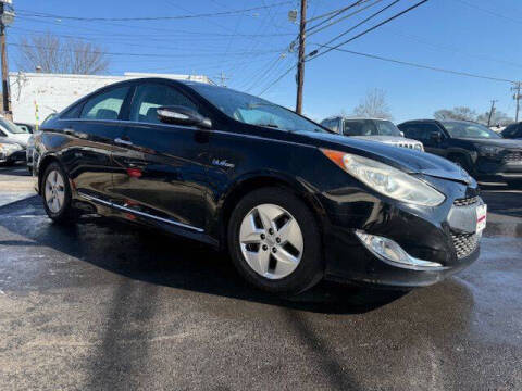 2012 Hyundai Sonata Hybrid for sale at Alpina Imports in Essex MD