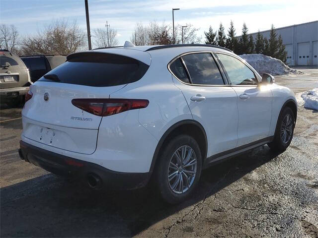 2022 Alfa Romeo Stelvio Sprint