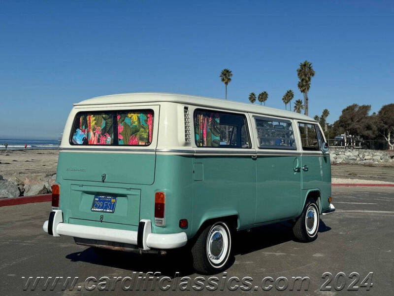 1972 Volkswagen Bus